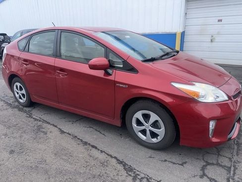 Used 2013 Toyota Prius Four image 2