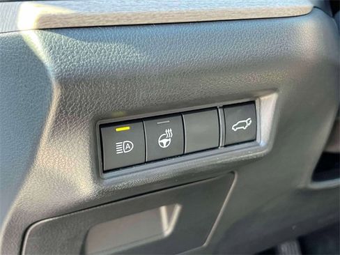 Certified 2025 Toyota Grand Highlander Platinum image 24