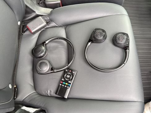 Used 2024 Honda Odyssey Touring image 34