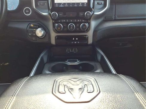 Used 2024 RAM 1500 Laramie AWD/4WD image 11