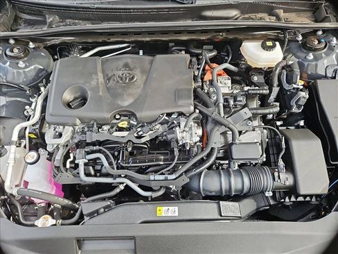 Used 2025 Toyota Camry SE FWD image 28