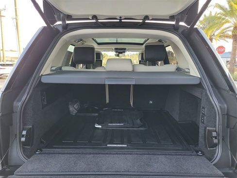 Used 2021 Land Rover Range Rover Westminster Edition image 11
