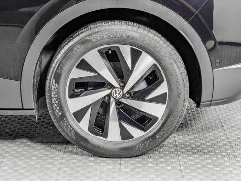 Used 2023 Volkswagen ID.4 Pro RWD image 35