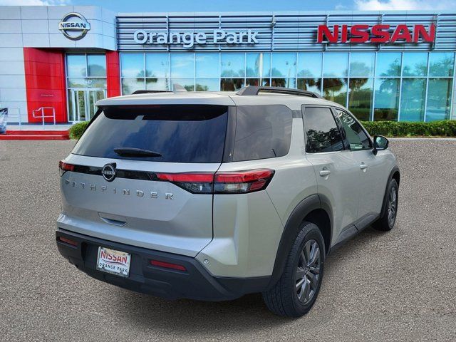 Used 2025 Nissan Pathfinder SV FWD image 2
