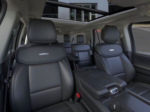 New 2026 Ford Expedition Max Platinum w/ Driver's Package AWD/4WD image 10