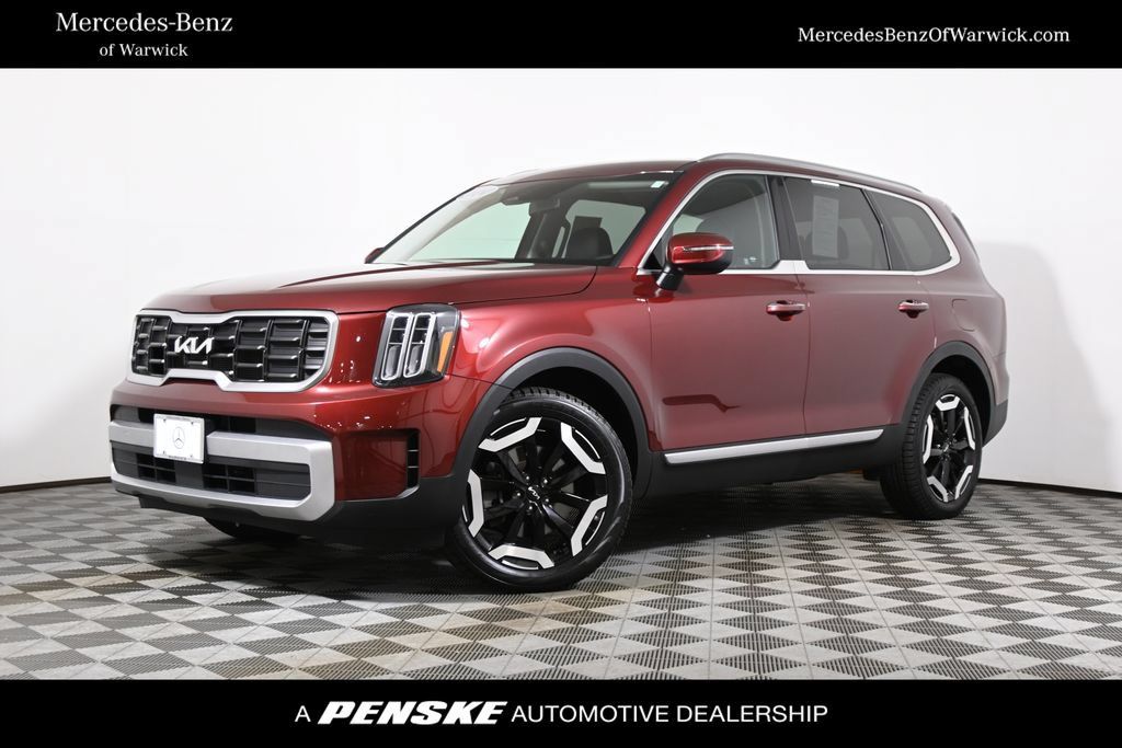 Used 2024 Kia Telluride S AWD/4WD image 1