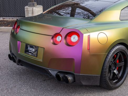 Used 2010 Nissan GT-R Premium image 33