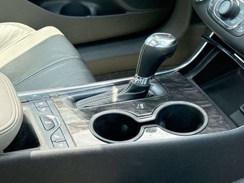 Used 2015 Chevrolet Impala LTZ FWD image 15