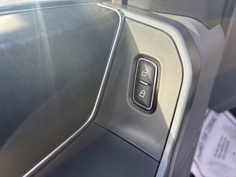 Used 2023 Ford F150 XLT w/ Equipment Group 302A High image 19