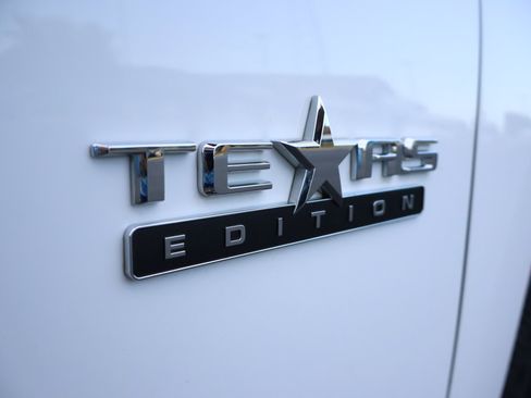 Used 2019 Chevrolet Silverado 1500 LTZ AWD/4WD image 29