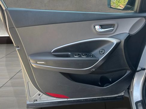 Used 2013 Hyundai Santa Fe Sport FWD image 21