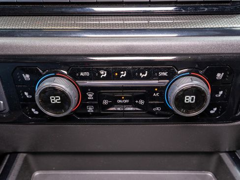 Used 2025 Chevrolet Silverado 1500 ZR2 w/ Technology Package image 27