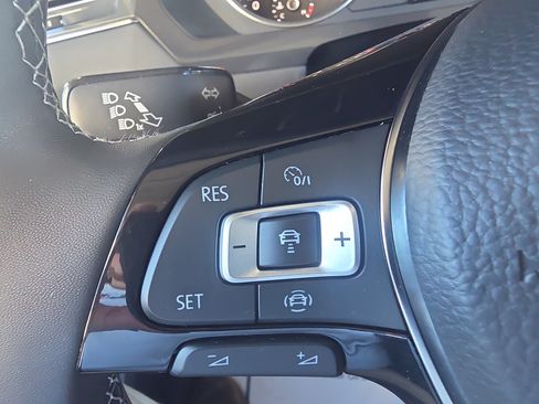 Used 2021 Volkswagen Tiguan S AWD/4WD image 33