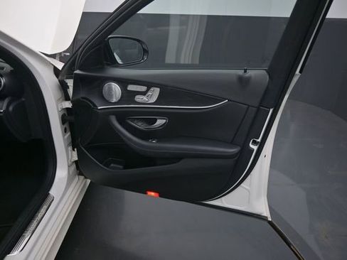 Used 2018 Mercedes-Benz E 300 4MATIC image 20