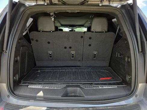 Used 2021 GMC Yukon AT4 w/ AT4 Premium Package AWD/4WD image 17