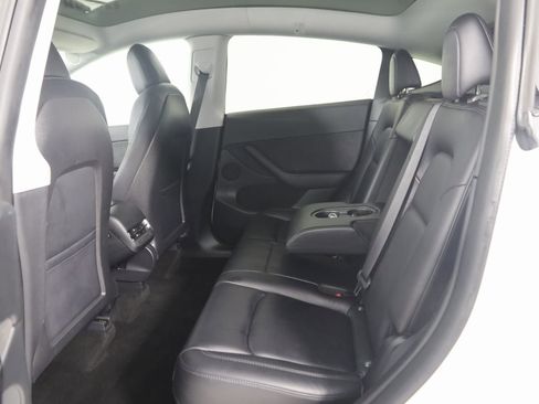 Used 2021 Tesla Model Y Long Range image 46