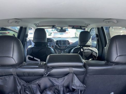 Used 2020 Jeep Cherokee Limited image 14