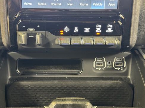 Used 2023 RAM 1500 Big Horn AWD/4WD image 37
