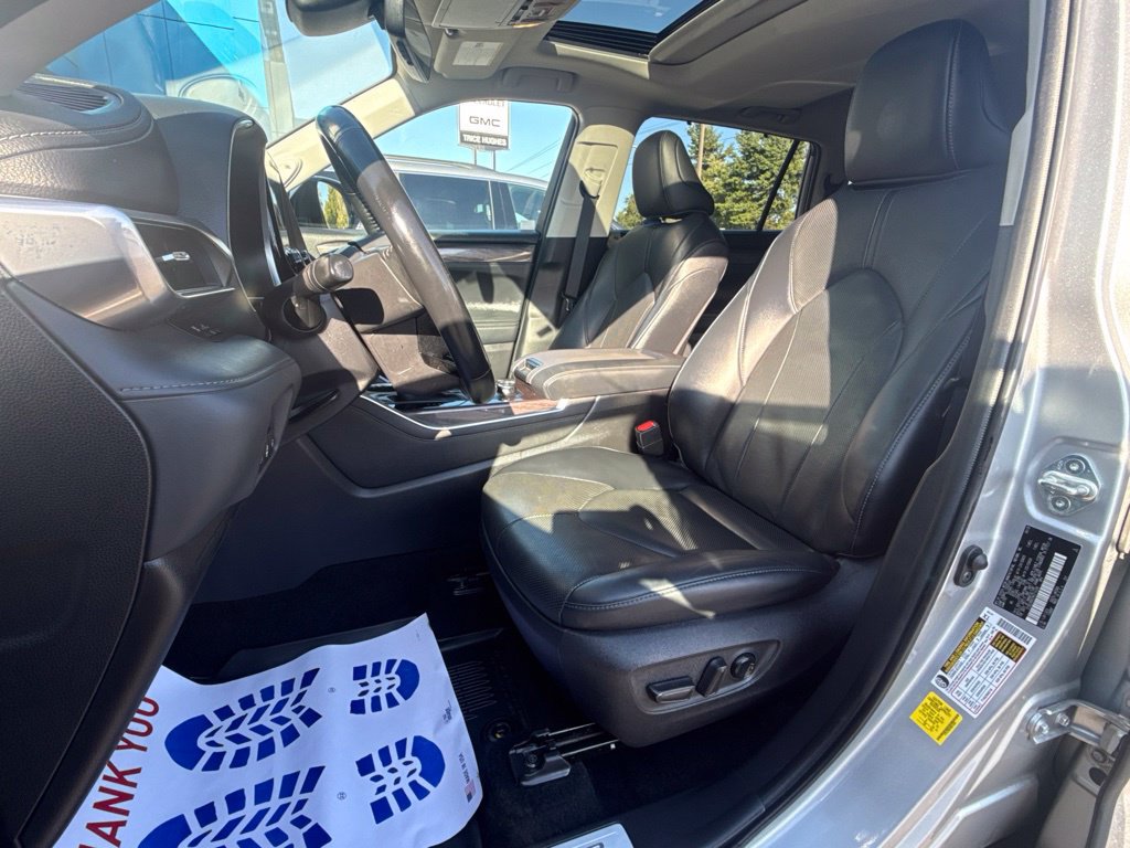 Used 2022 Toyota Highlander Limited AWD/4WD image 22