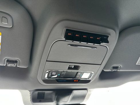 New 2026 Ford F250 Lariat w/ Black Appearance Package image 77