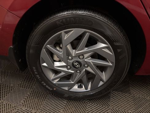 Certified 2024 Hyundai Elantra SEL image 24