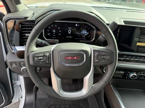 New 2026 GMC Sierra 2500 SLT image 23