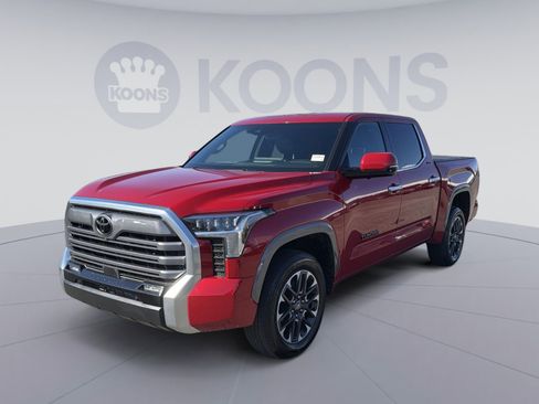 Used 2025 Toyota Tundra Limited image 1