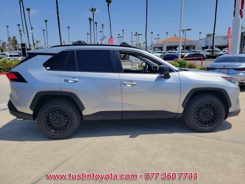 Used 2019 Toyota RAV4 LE w/ All Weather Liner Package FWD image 3