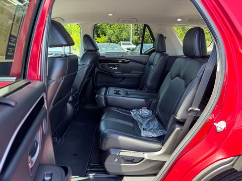 Used 2025 Honda Pilot EX-L image 28