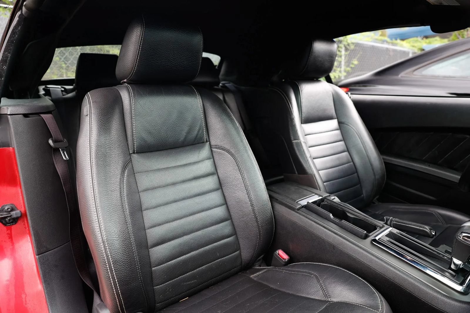 Used 2012 Ford Mustang Premium w/ Electronics Pkg RWD image 24