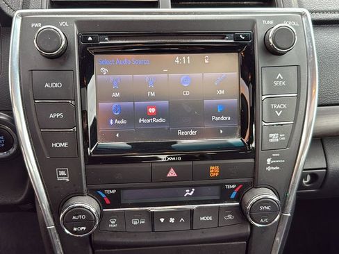 Used 2017 Toyota Camry XLE w/ Moonroof Package image 23