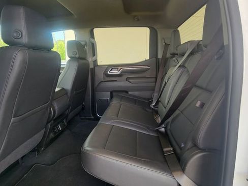 Used 2025 GMC Sierra 1500 SLT AWD/4WD image 20