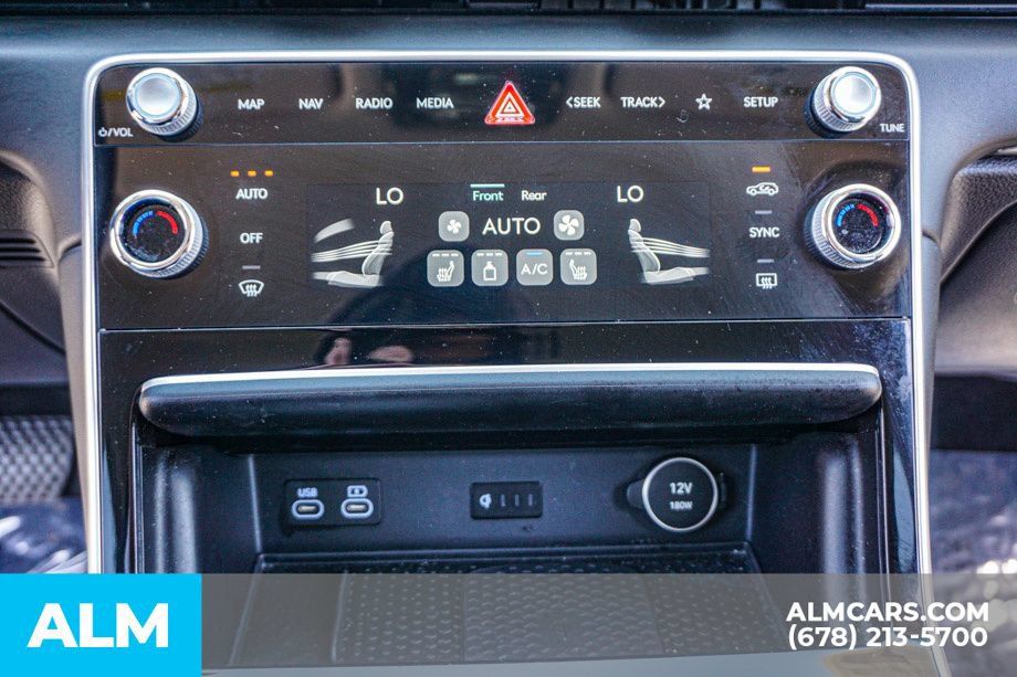 Used 2025 Genesis GV80 2.5T Standard AWD/4WD image 42