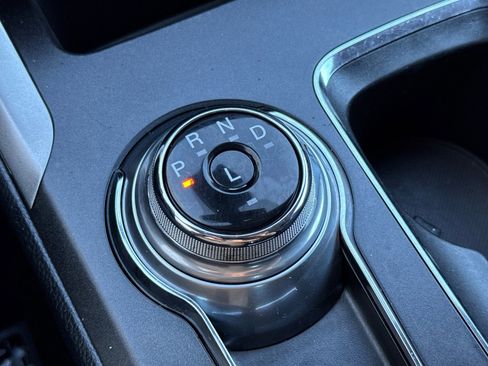 Used 2020 Ford Fusion SE image 16