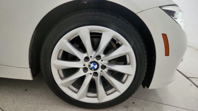 Used 2018 BMW 320i xDrive Sedan AWD/4WD image 76