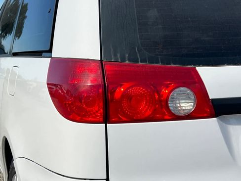 Used 2008 Toyota Sienna CE image 13