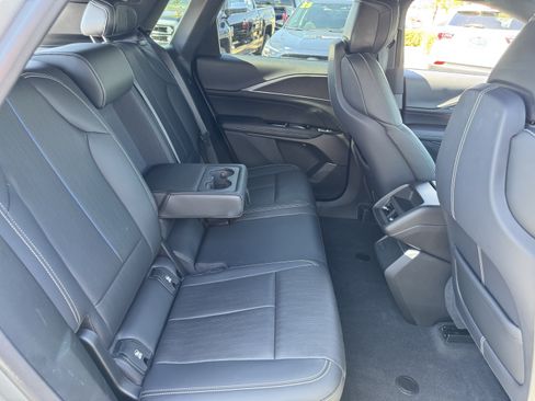 Used 2024 Cadillac Lyriq Luxury w/ LPO, Floor Liner Package RWD image 33