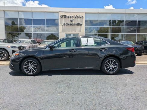 Used 2016 Lexus ES 350 w/ Luxury Package w/Wood Trim FWD image 3