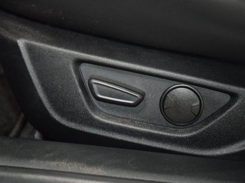 Used 2020 Ford Mustang Shelby GT350 w/ Technology Package image 40