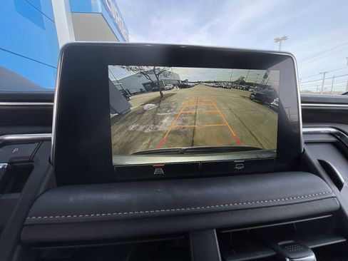 Used 2024 GMC Yukon XL SLT image 14