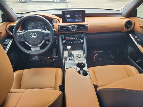 Used 2024 Lexus IS 350 F Sport RWD image 9