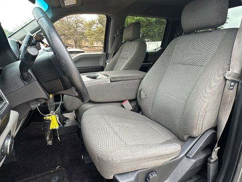 Used 2017 Ford F150 XLT RWD image 13