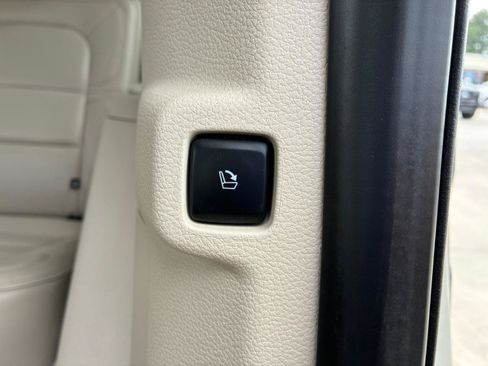 Used 2019 Lincoln Navigator Reserve w/ Cargo Package AWD/4WD image 33