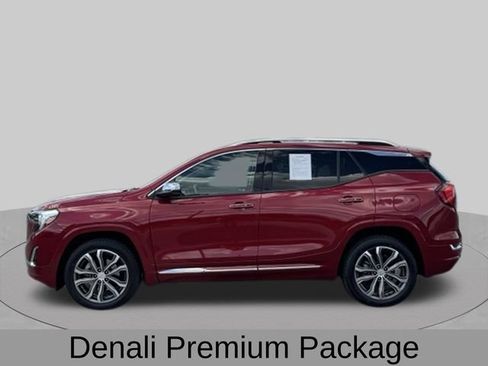 Used 2020 GMC Terrain Denali w/ Denali Premium Package AWD/4WD image 3