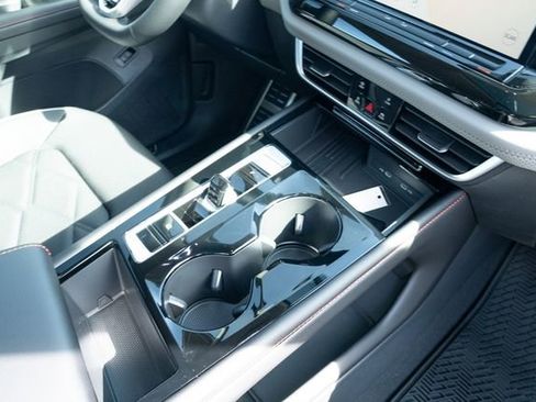 New 2026 Volkswagen Atlas Peak Edition image 45