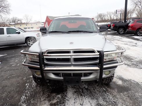 Used 2002 Dodge Dakota Sport image 2