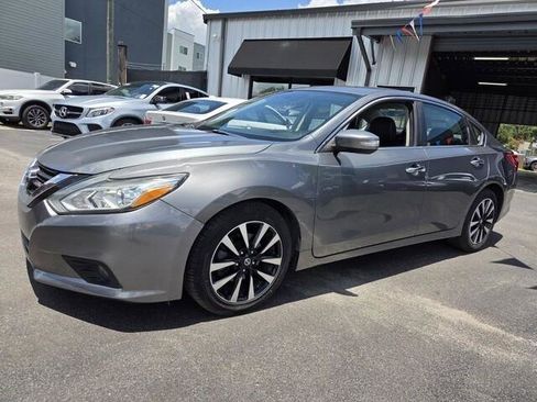Used 2018 Nissan Altima 2.5 SL FWD image 3