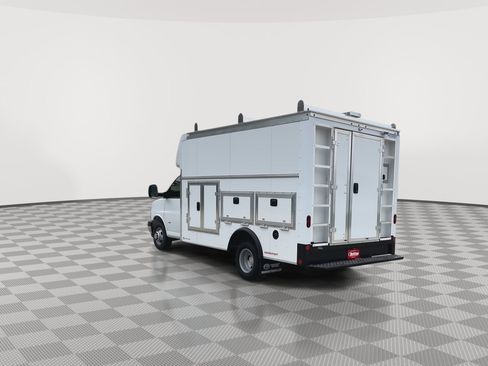 New 2026 Chevrolet Express 3500 w/ Power Convenience Package RWD image 29
