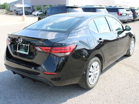 Used 2022 Nissan Sentra S w/ Electronics Package FWD image 5
