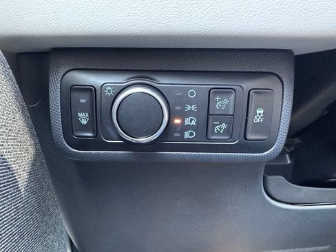 Used 2025 Ford Mustang Mach-E Premium AWD/4WD image 24